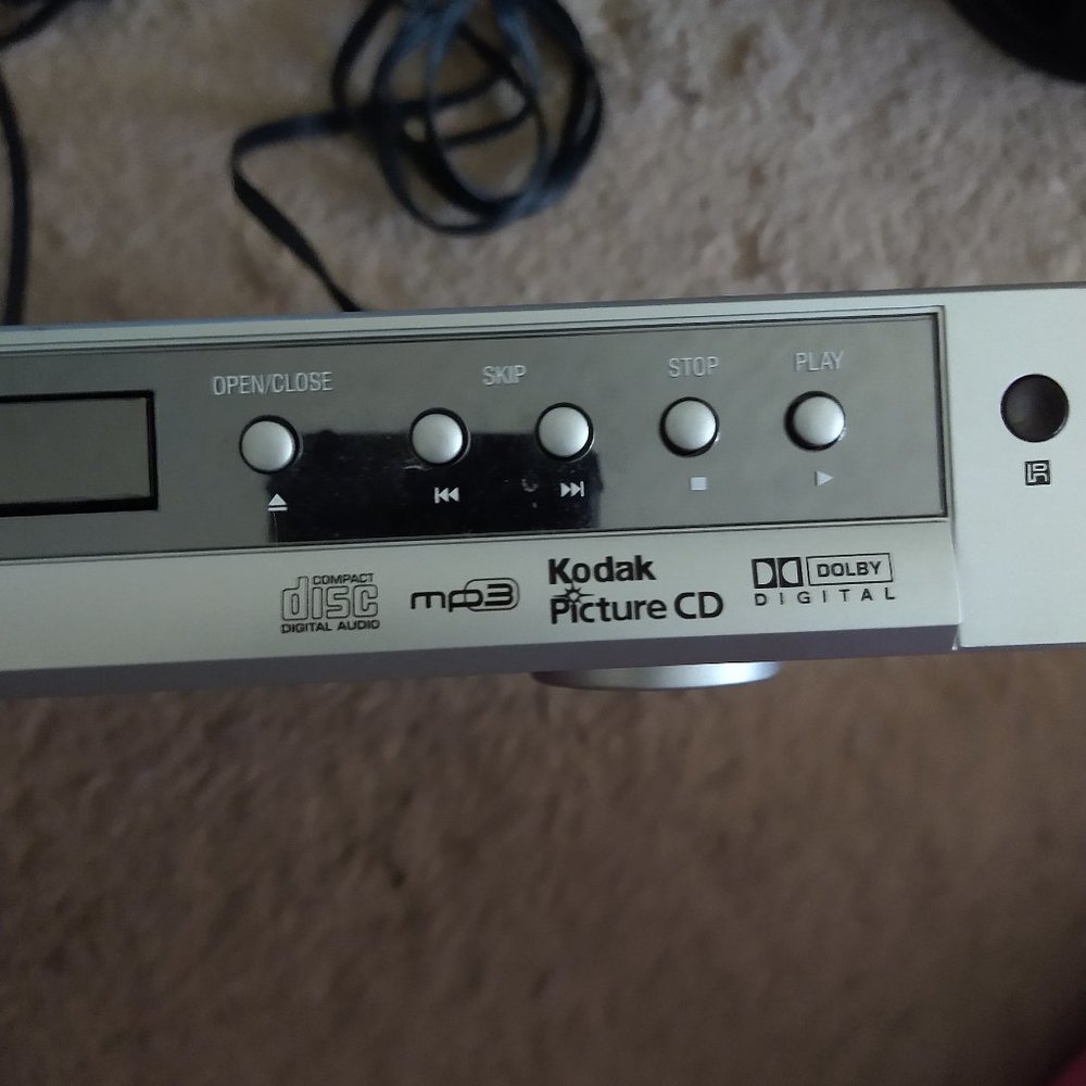 DVD/CD player with Kodax picture CD MP3 Dolby Digital